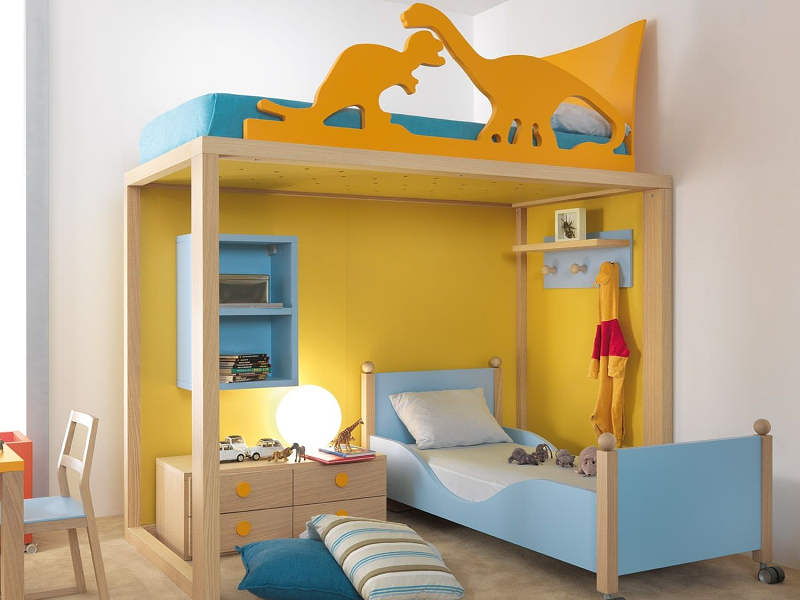 Dětská postel patrová se zábranou - dinosaurem